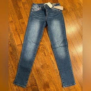 Tractr Girls  Mid Rise Skinny Jean Color Blue Size 16